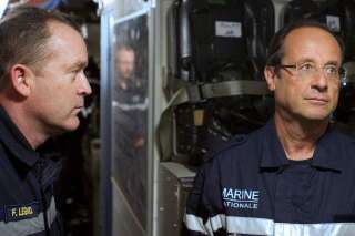 Hollande à bord du sous-marin nucléaire Le Terrible