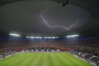 PHOTOS. France-Ukraine: le match interrompu à Donetsk par la pluie et l'orage