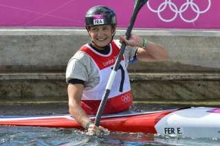 VIDÉO. Jeux olympiques, la Française Emilie Fer remporte la médaille d'or en kayak de slalom