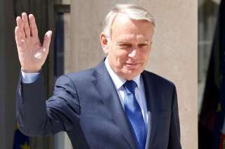 Jean-Marc Ayrault, Premier ministre le plus populaire depuis 30 ans selon BVA