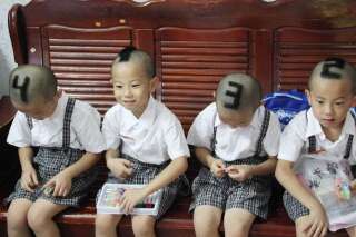 Nouvelle coiffure pour des quadruplés en Chine : leurs parents simplifient la tâche de la maîtresse pour la rentrée