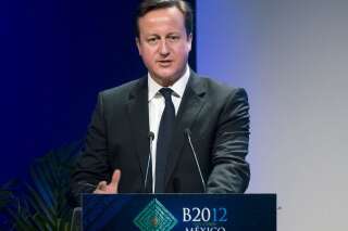 Impôts : David Cameron prêt à accueillir les entreprises qui fuiraient la France