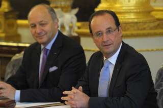 VIDÉOS. Le gouvernement s'oppose à Nicolas Sarkozy qui critique l'action française sur la Syrie