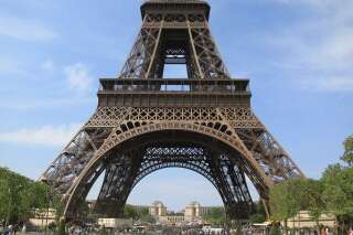 Une femme tente de se suicider en escaladant la Tour Eiffel, deuxième cas de ce genre en deux jours