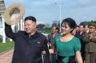 PHOTOS. Kim Jong-Un en visite officielle dans un parc d'attraction en compagnie de son épouse
