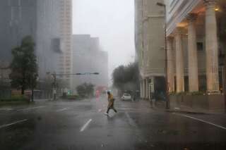 PHOTOS. Isaac rétrogradé d'ouragan à tempête tropicale près de la Nouvelle-Orléans