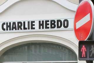 Caricatures de Mahomet : les locaux de Charlie Hebdo sécurisés par un fourgon de CRS