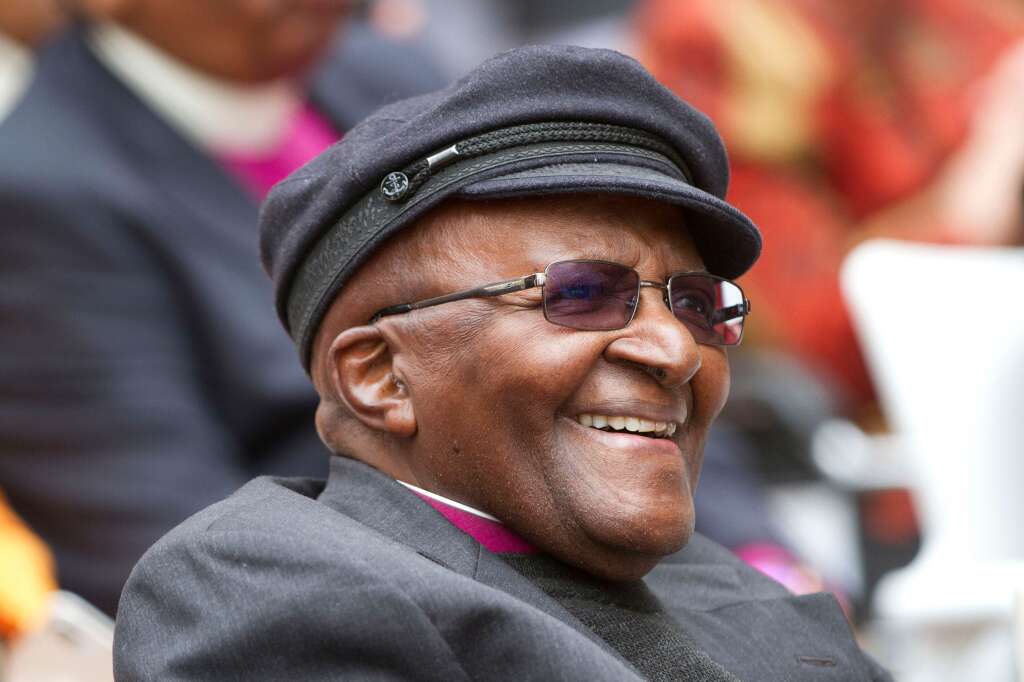 26 décembre - Desmond Tutu - Desmond Tutu, archêveque sud-africain héros de la lutte anti-apartheid et prix Nobel de la paix, est mort à l'âge de 90 ans. <br /><br /><strong>> Lire notre article complet <a href="https://www.huffingtonpost.fr/entry/mort-desmond-tutu-heros-lutte-anti-apartheid-a-90-ans_fr_61c8144ee4b0bb04a63095a1?xk" target="_blank" rel="noopener noreferrer">en cliquant ici</a></strong>