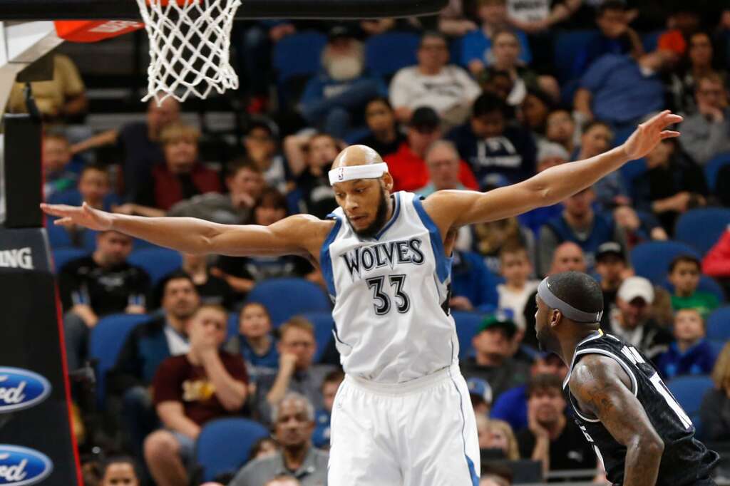 9 mai - Adreian Payne - Adreian Payne a été tué par balles en Floride, à l'âge de 31 ans. Passé par Villeurbanne, où il a remporté le championnat de France en 2019, il a aussi fait carrière en NBA.<br /><br /> <a href="https://www.huffingtonpost.fr/entry/le-basketteur-adreian-payne-tue-par-balles-aux-etats-unis_fr_627a119ae4b00fbab632b850"><strong>>>> Lire notre article par ici</strong></a>