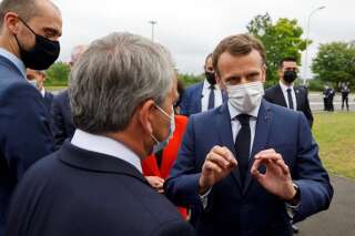 Régionales 2021: Macron félicite Bertrand qui le renvoie à l'abstention