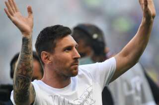 PSG-Strasbourg: Messi accueilli en héros, Mbappé sifflé