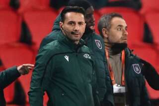 L'arbitre de PSG-Istanbul accusé de racisme suspendu jusqu'à la fin de saison