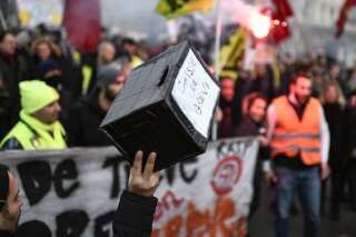 La France insoumise propose aux députés d'opposition de faire une cagnotte pour les grévistes