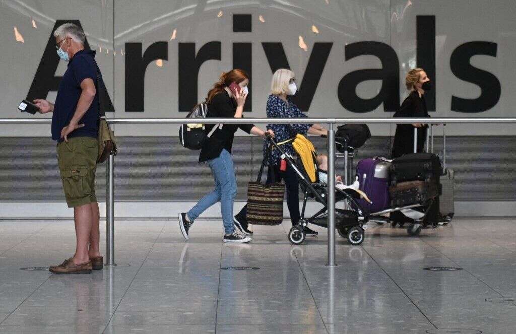 La Grande-Bretagne surveille de près l'évolution du variant Beta en France. Ici le terminal 5 des arrivées à l'aéroport Heathrow de Londres (photo d'illustration)