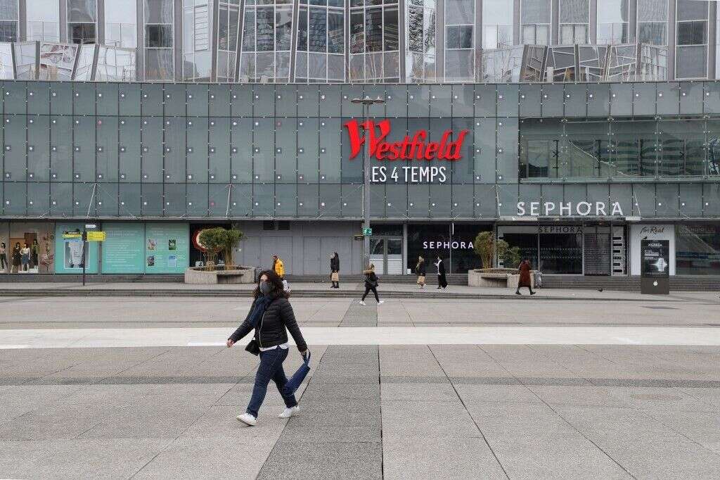 Photo d'illustration prise devant une des entrées du centre commercial Les 4 Temps à La Défense, Île-de-France