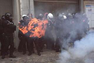 Que montre vraiment cette photo, prise le 5 décembre à Paris, devenue virale après la manif anti-loi sécurité globale?