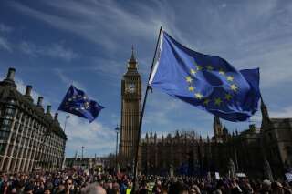 Une manifestation devant le parlement britannique contre le Brexit, à Londres, le 25 mars 2017