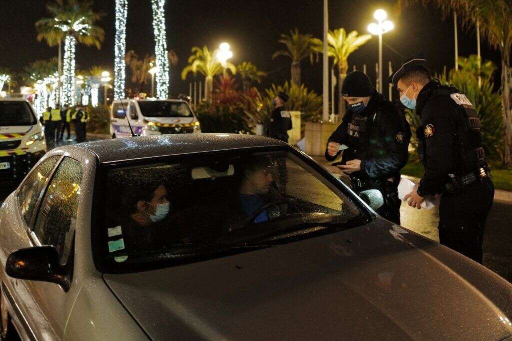 Un contrôle de police à Nice, le 30 janvier 2021