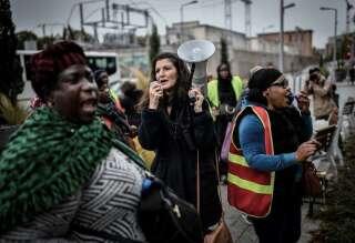 Les femmes de chambre de l'Ibis Batignolles manifestent le 17 octobre 2019 devant le siège d'Accor