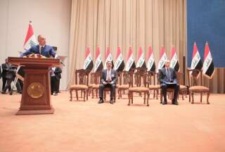 L'Irak se dote d'un nouveau gouvernement, après cinq mois dans le flou (Photo prise à Bagdad le 6 mai, lors de la présentation du gouvernement de Moustafa al-Kazimi)