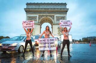 Les Femen sous l'Arc de triomphe pour dénoncer les 