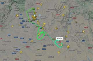 L'avion d'Air Canada en difficulté a fini par se poser à Madrid après de nombreux tours dans le ciel pour brûler son carburant.