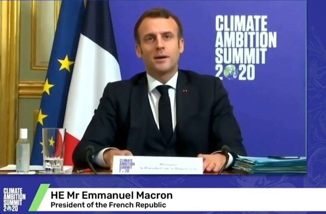 Cinq ans après la COP21, un sommet pour relancer des ambitions percutées par le Covid (photo: capture d'écran de l'allocution d'Emmanuel Macron à l'ouverture du sommet)