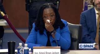 Ketanji Brown Jackson, pendant son audition pour la Cour Suprême, émue par Cori Booker