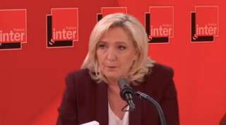 Marine Le Pen a fustigé la prise de position ferme de Mélenchon contre le RN au soir du premier tour, estimant qu'il trahit ses électeurs