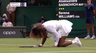 Serena Williams se blesse à Wimbledon et abandonne en larmes
