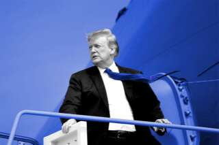 Trump frôle le naufrage avec sa 2e destitution, les républicains quittent le navire (photo d'illustration de Donald Trump dans le Maryland le 2 octobre 2018. MANDEL NGAN / AFP / MAXIME BOURDEAU / LE HUFFPOST)