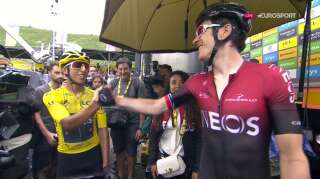 Le Colombien Egan Bernal va s'imposer dans le Tour de France 2019, devançant le vainqueur sortant, son coéquipier Geraint Thomas.