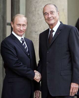Vladimir Poutine et Jacques Chirac en septembre 2006 devant l'Elysée.