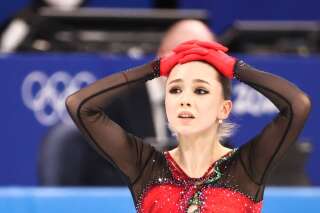 Pékin 2022: Kamila Valieva, 1ère patineuse à passer un quadruple saut aux JO