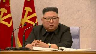 Le leader nord-coréen, Leader Kim Jong Un s'exprimant lors du 8e Comité central du parti, le 12 février 2021
