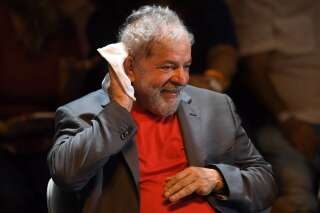 Brésil: La Cour suprême permet l'incarcération de Lula à une voix près