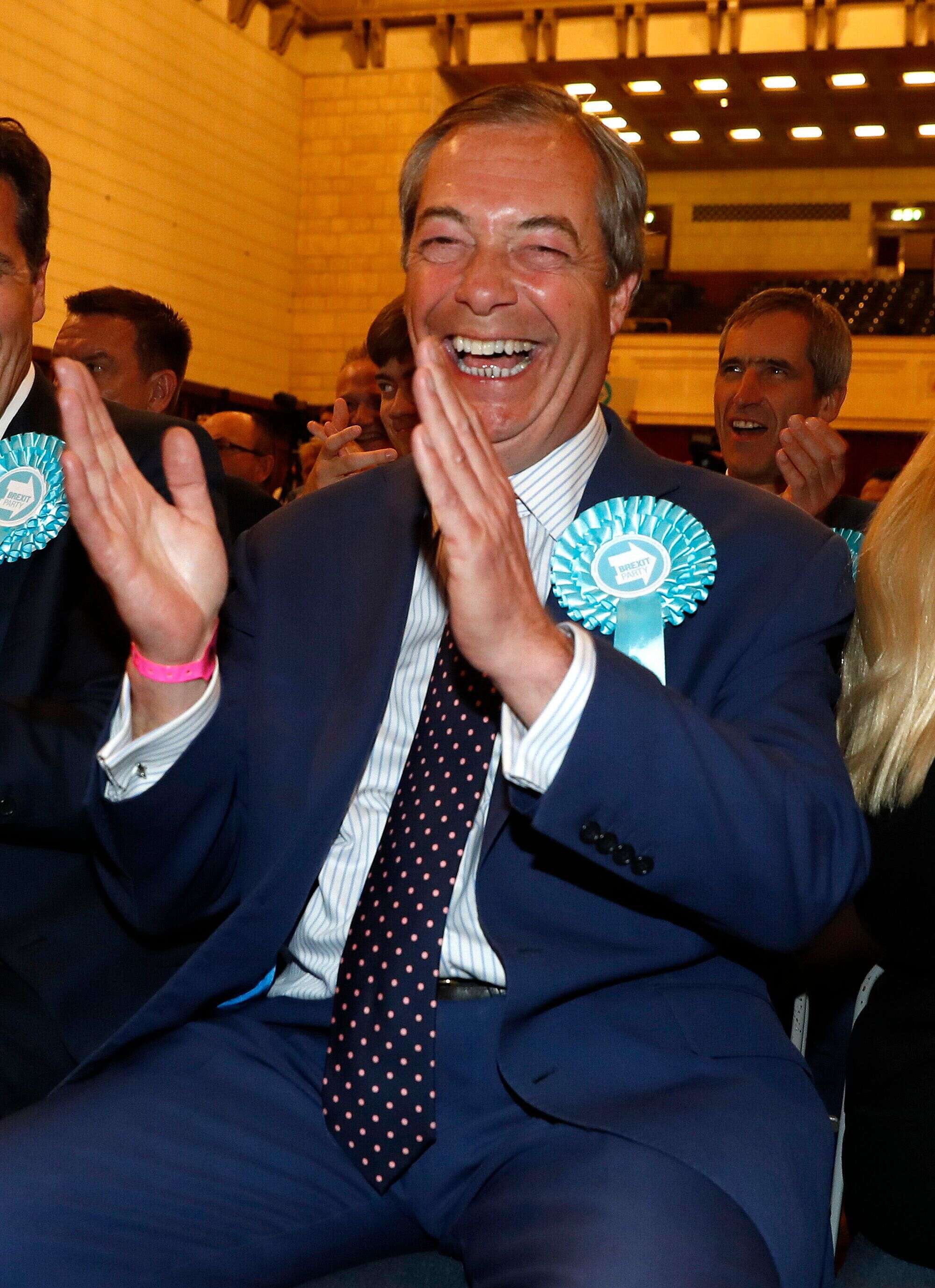 Nigel Farage, leader du parti du Brexit, réagit après l'annonce des résultats des élections européennes ce 26 mai.