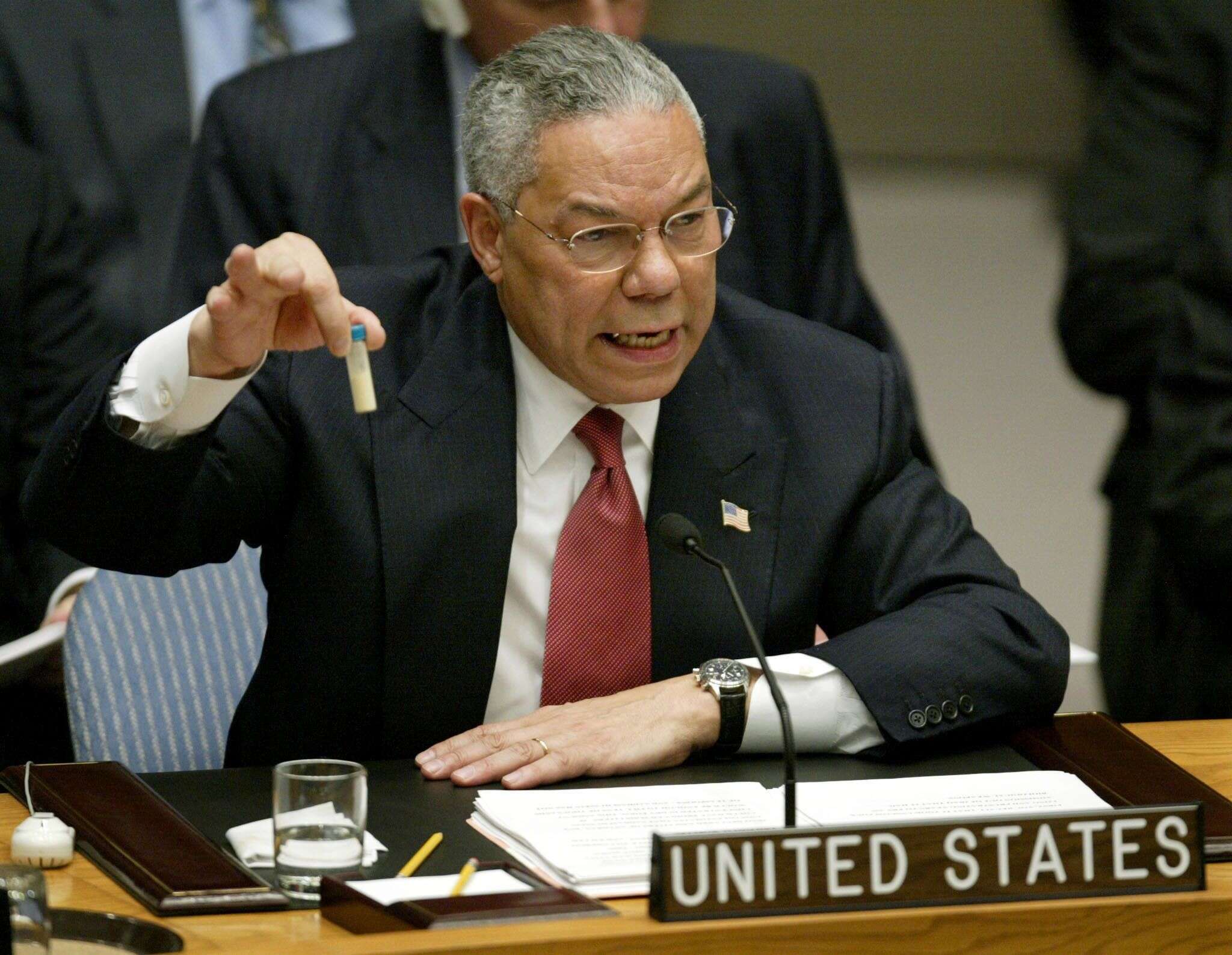 Mort de Colin Powell, secrétaire d'État des 
