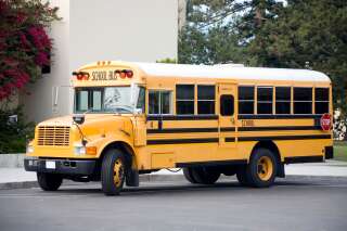 Le bus de ramassage scolaire américain ne ressemble plus à ça