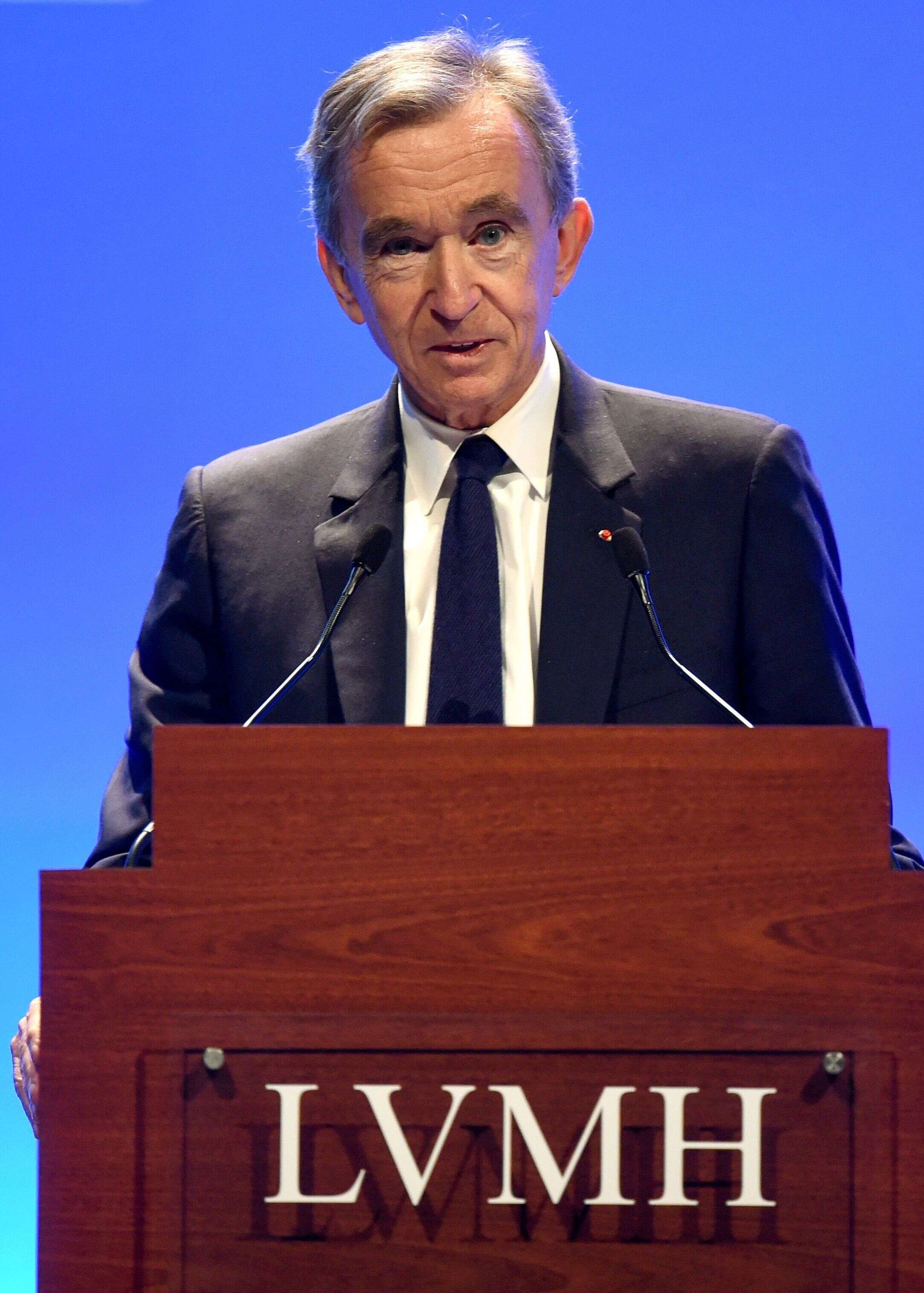 Bernard Arnault a annoncé un don de 200 millions au fonds de reconstruction de Notre-Dame de Paris.