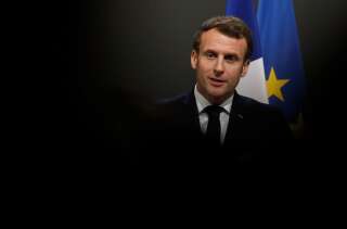 Emmanuel Macron, ici à Orléans le 16 janvier pour les vœux aux armées, a condamné l'intrusion au siège de la CFDT.