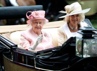 Elizabeth II décide que, après sa mort, Camilla devra être appelée 