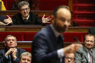 Jean-Luc Mélenchon, ici début mars à l'Assemblée, loue Edouard Philippe pour mieux dénigrer Emmanuel Macron dans une interview à un journal suisse.
