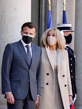 Emmanuel et Brigitte Macron à l'Élysée, pour la venue du président allemand Frank-Walter Steinmeier et de sa femme le 26 avril 2021)
