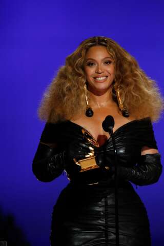 Beyoncé sur la scène des Grammy Awards, le 14 mars 2021 à Los Angeles