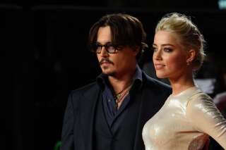 Amber Heard reconnaît avoir frappé Johnny Depp pour défendre sa sœur