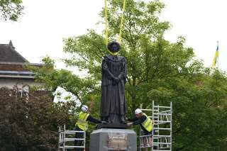 Au Royaume-Uni, une statue de Margaret Thatcher dégradée par un jet d’œuf