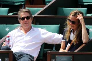 Hugh Grant est la star du jour à Roland-Garros (mais il n'est pas seul)