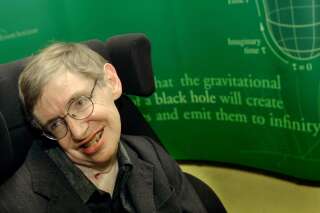 Ce que Stephen Hawking a apporté à notre compréhension des trous noirs et du Big Bang