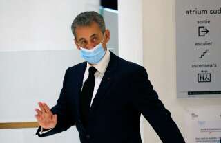 Nicolas Sarkozy se rendant à la 32e chambre correctionnelle du tribunal judiciaire de Paris jeudi 26 novembre.